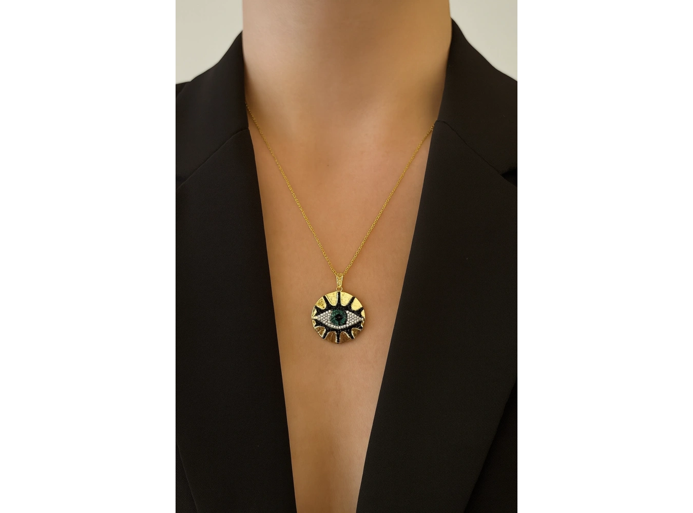 Altın Renk Göz Figürlü Taş Detaylı 14k Altın Kaplama TX Kolye