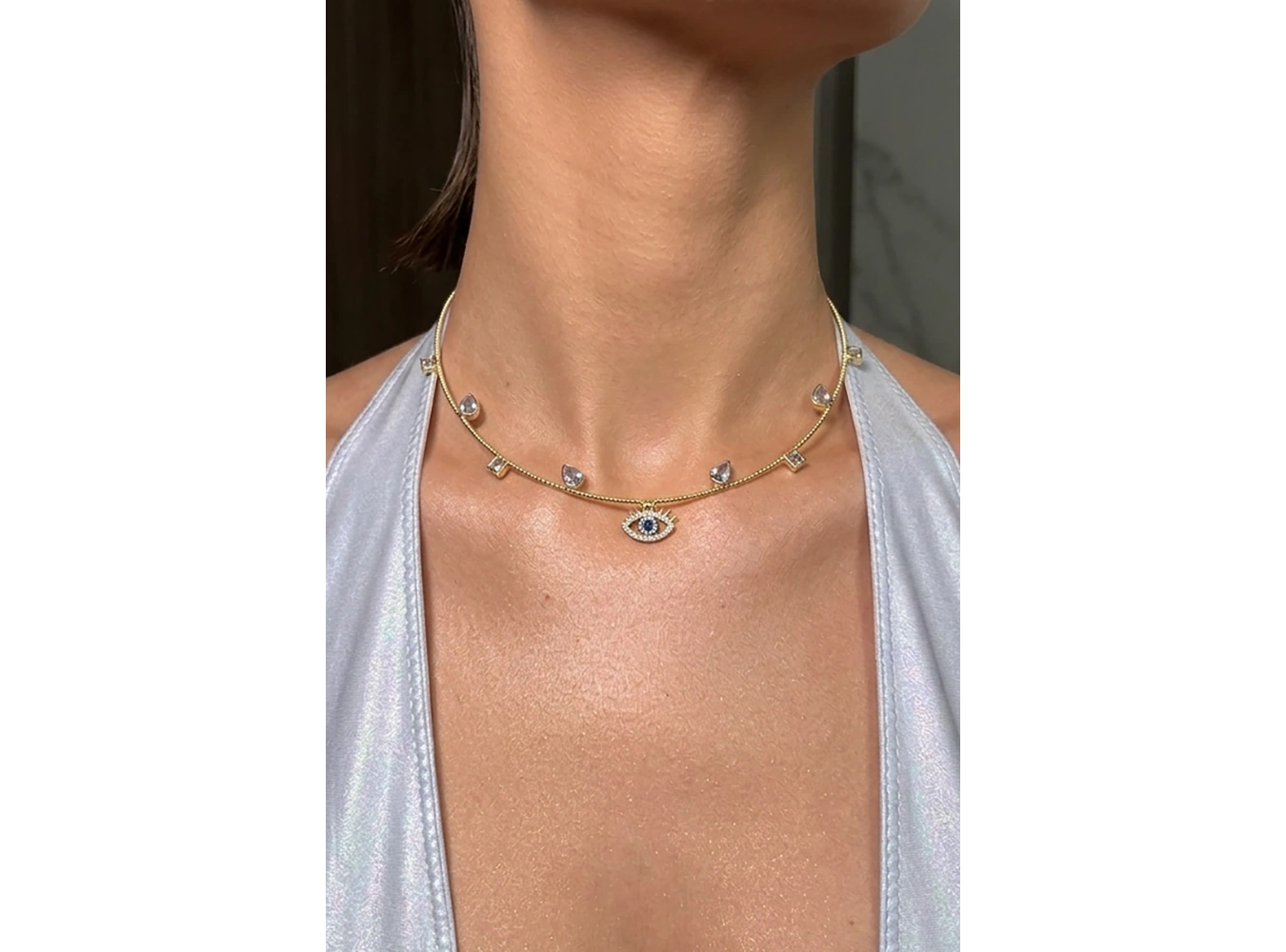 Altın Renk Göz Figürlü Taş Detaylı Choker Kolye
