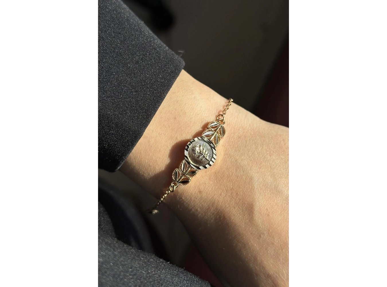 Altın Renk Gül Detaylı Çelik VİP Xuping Bileklik