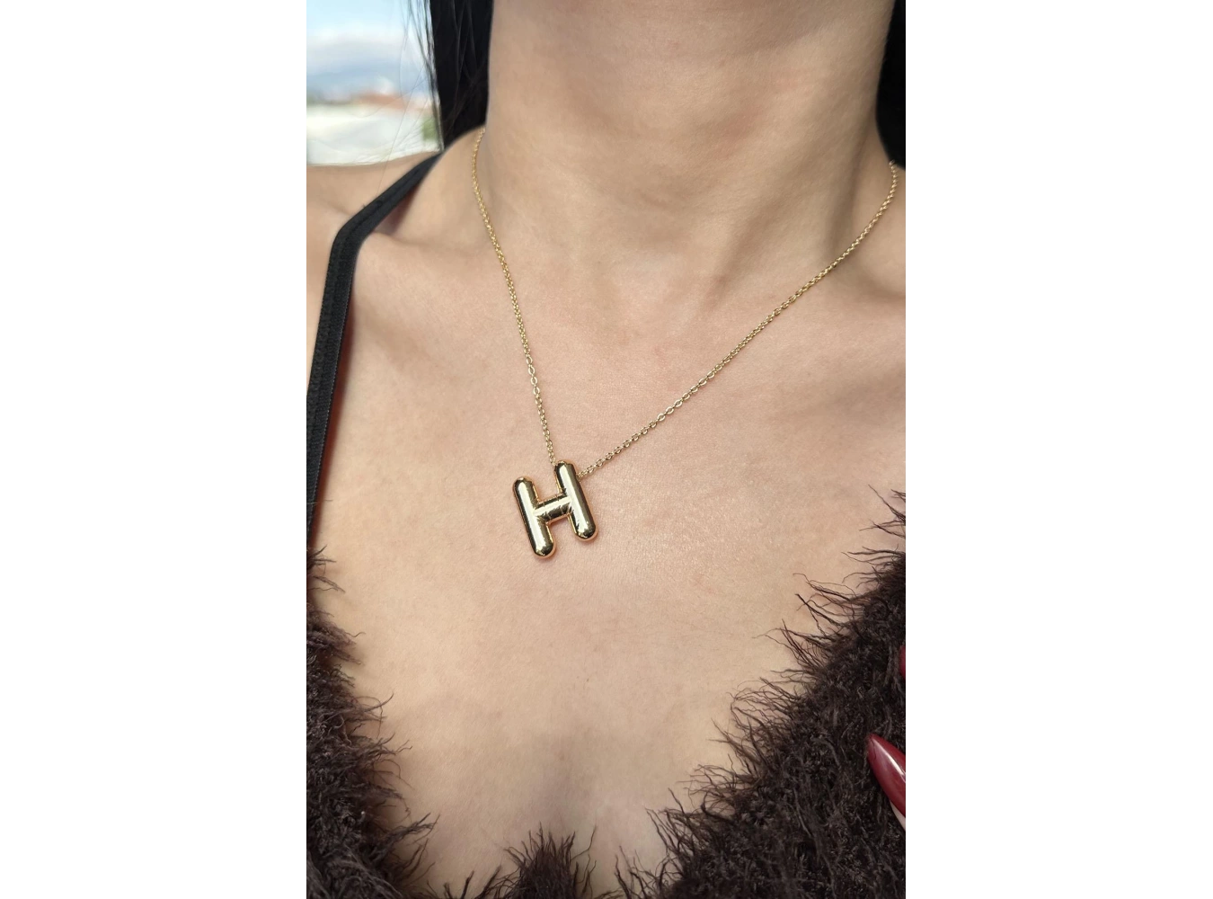 Altın Renk H Harf Balon Kolye