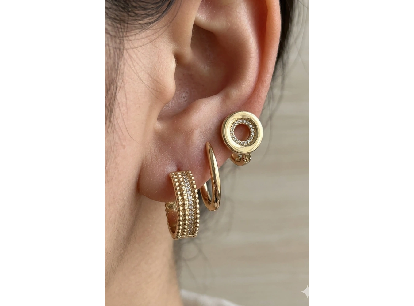 Altın Renk Halka Detaylı 3lü YSX Küpe Set