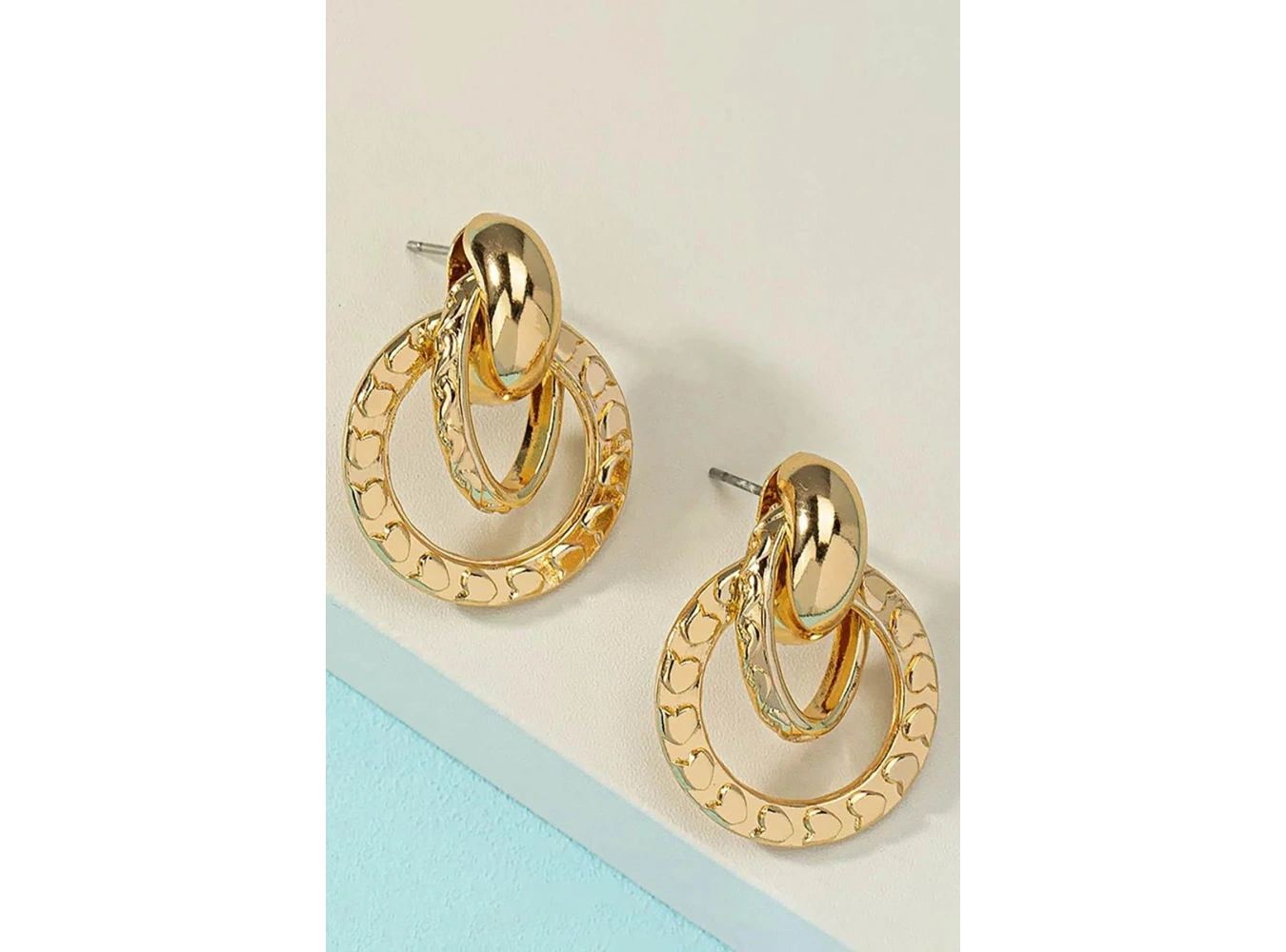 Altın Renk Halka Detaylı Küpe (Çift)