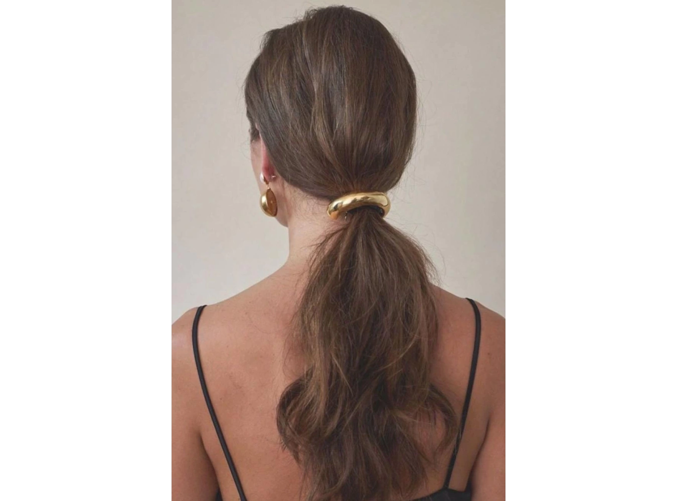 Altın Renk İnce Metal Detaylı Lastik Toka