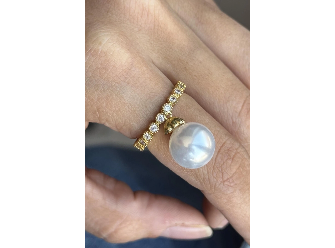 Altın Renk İnci Ve Taş Detaylı Ayarlanabilir Yüzük