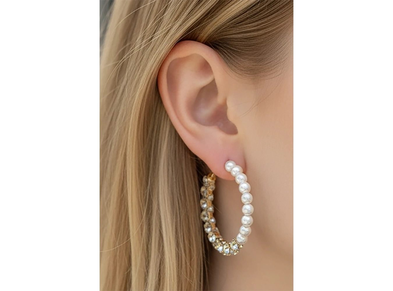 Altın Renk İnci Ve Taş Detaylı Halka Küpe (Çift