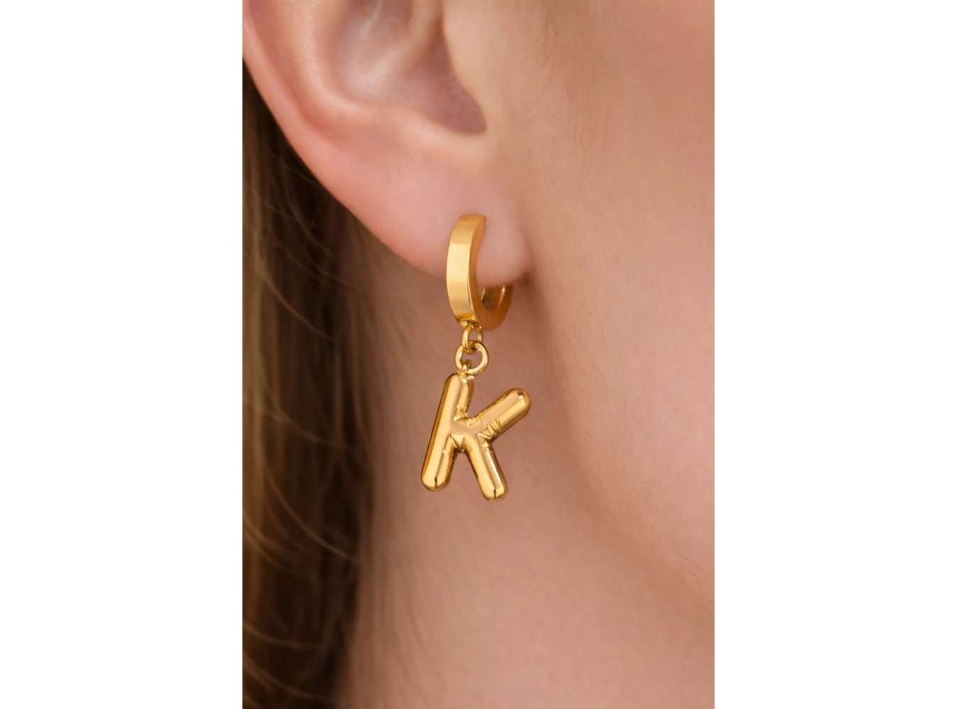 Altın Renk K Harf Çelik Küpe (Çift)