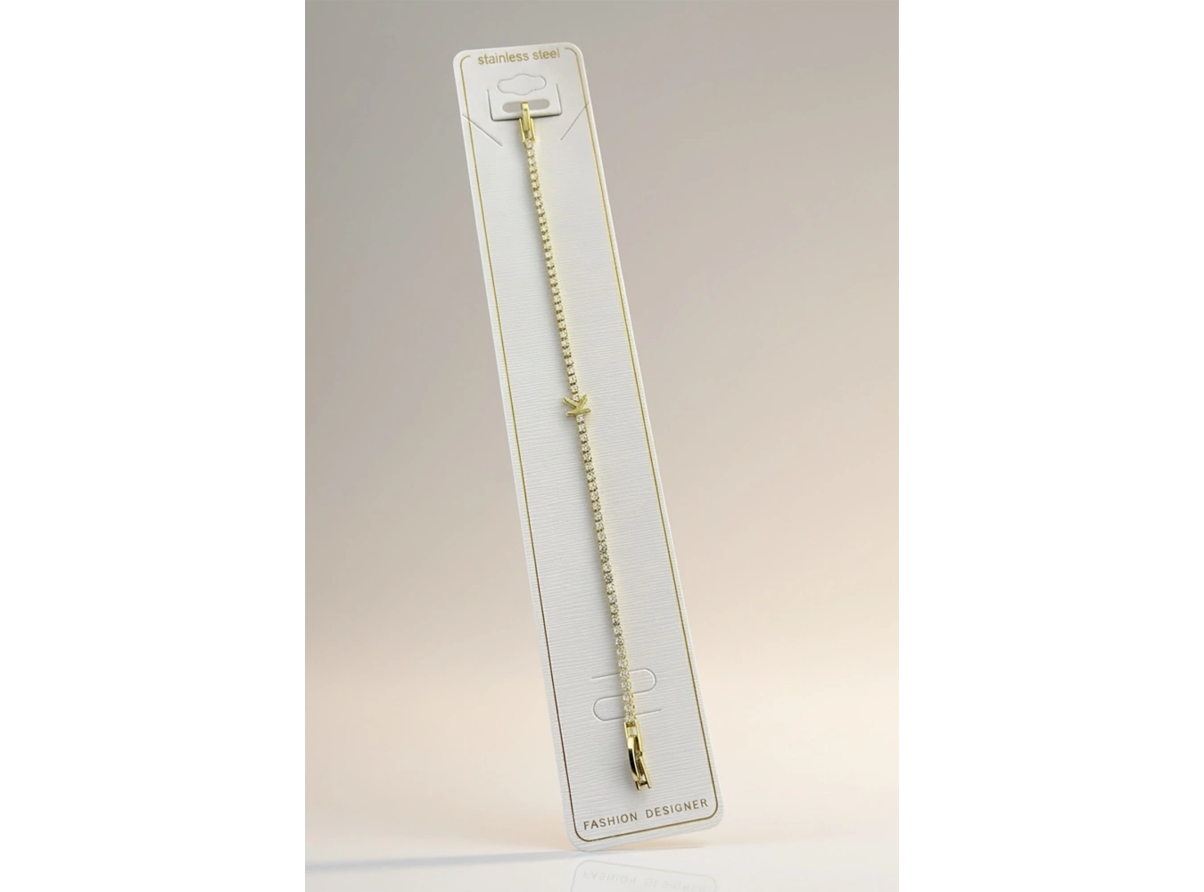 Altın Renk K Harfli Taş Detaylı Çelik Bileklik