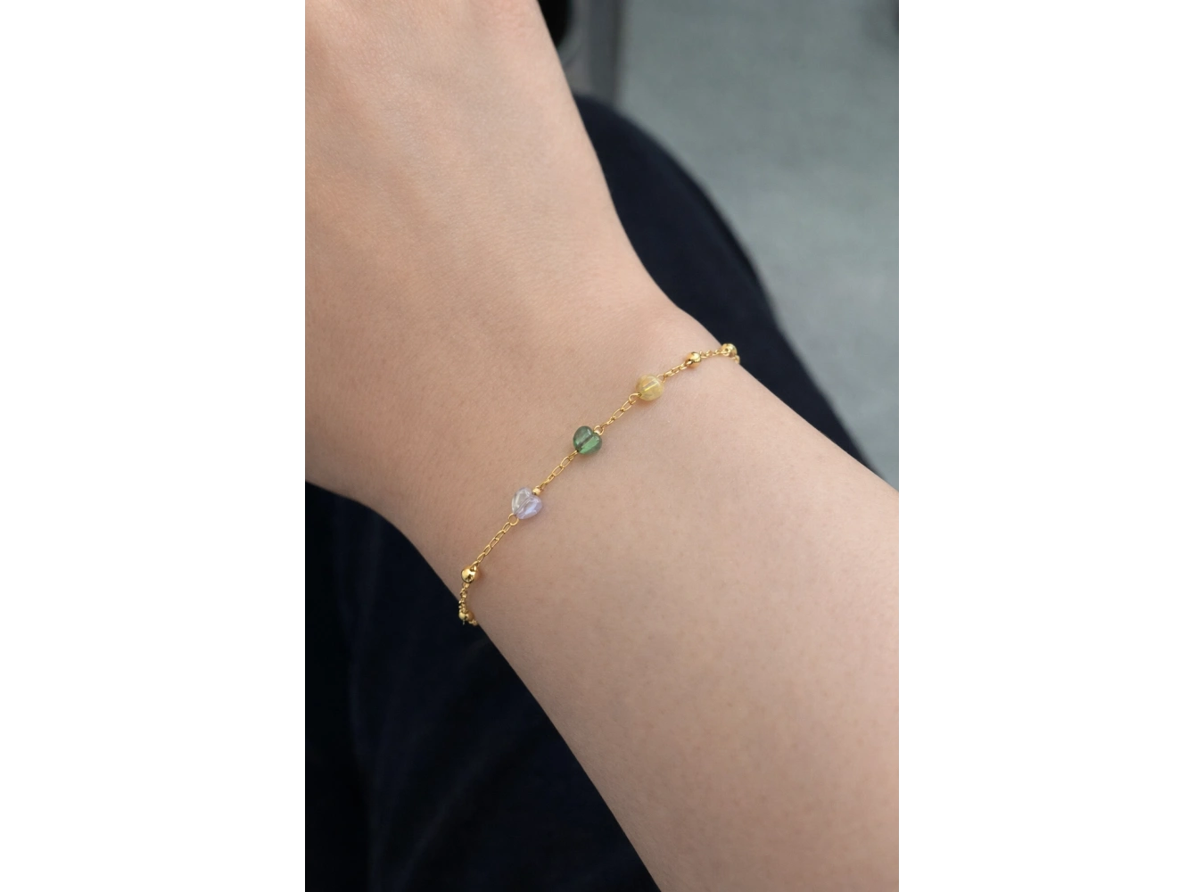 Altın Renk Kalp Figürlü Çelik Bileklik