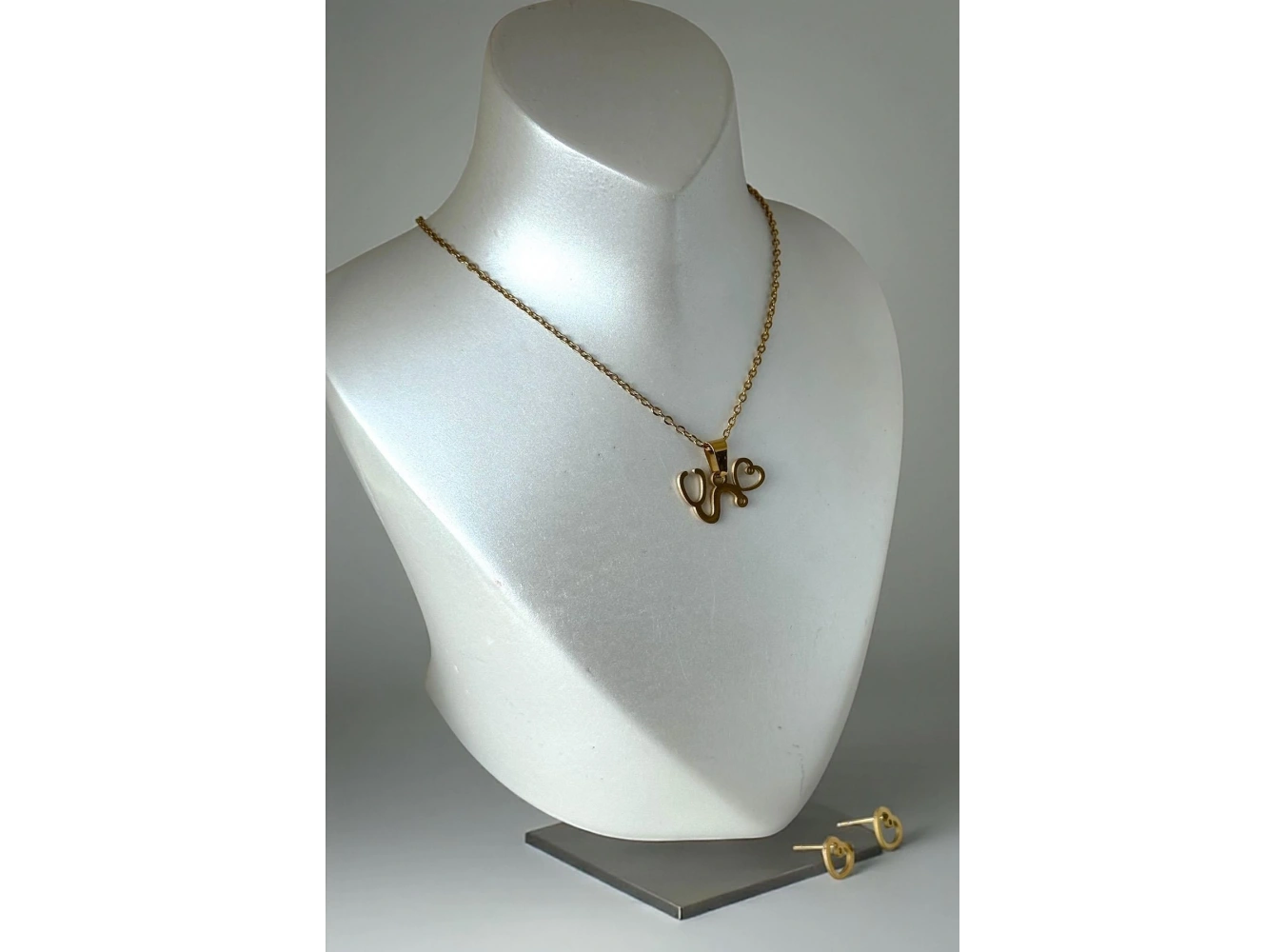Altın Renk Kalp Figürlü Çelik Kolye Set