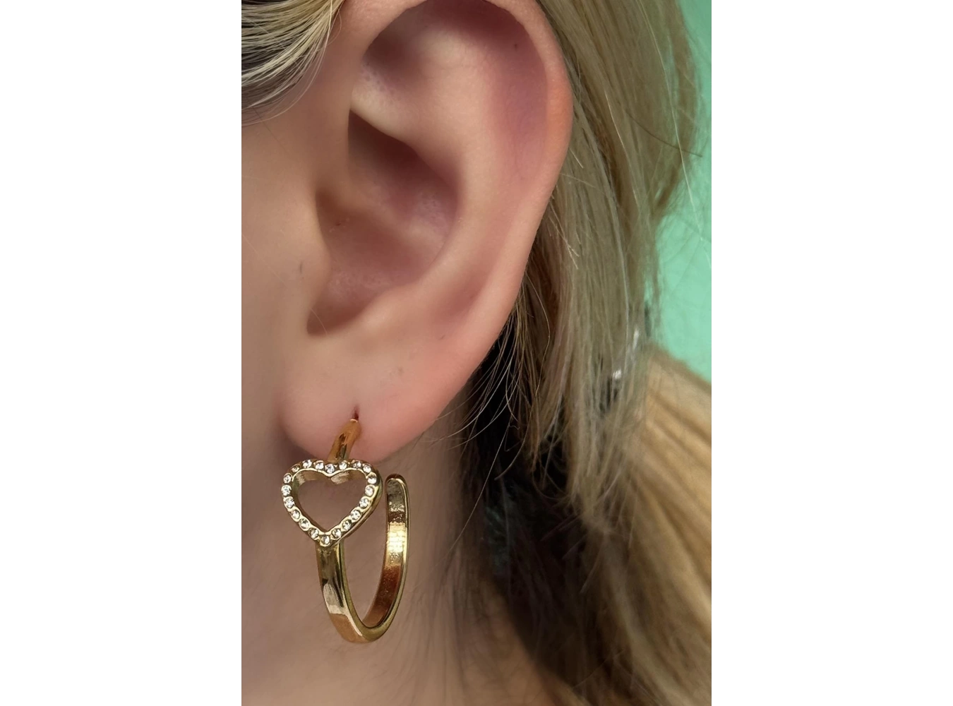 Altın Renk Kalp Figürlü Çelik Küpe (Çift)