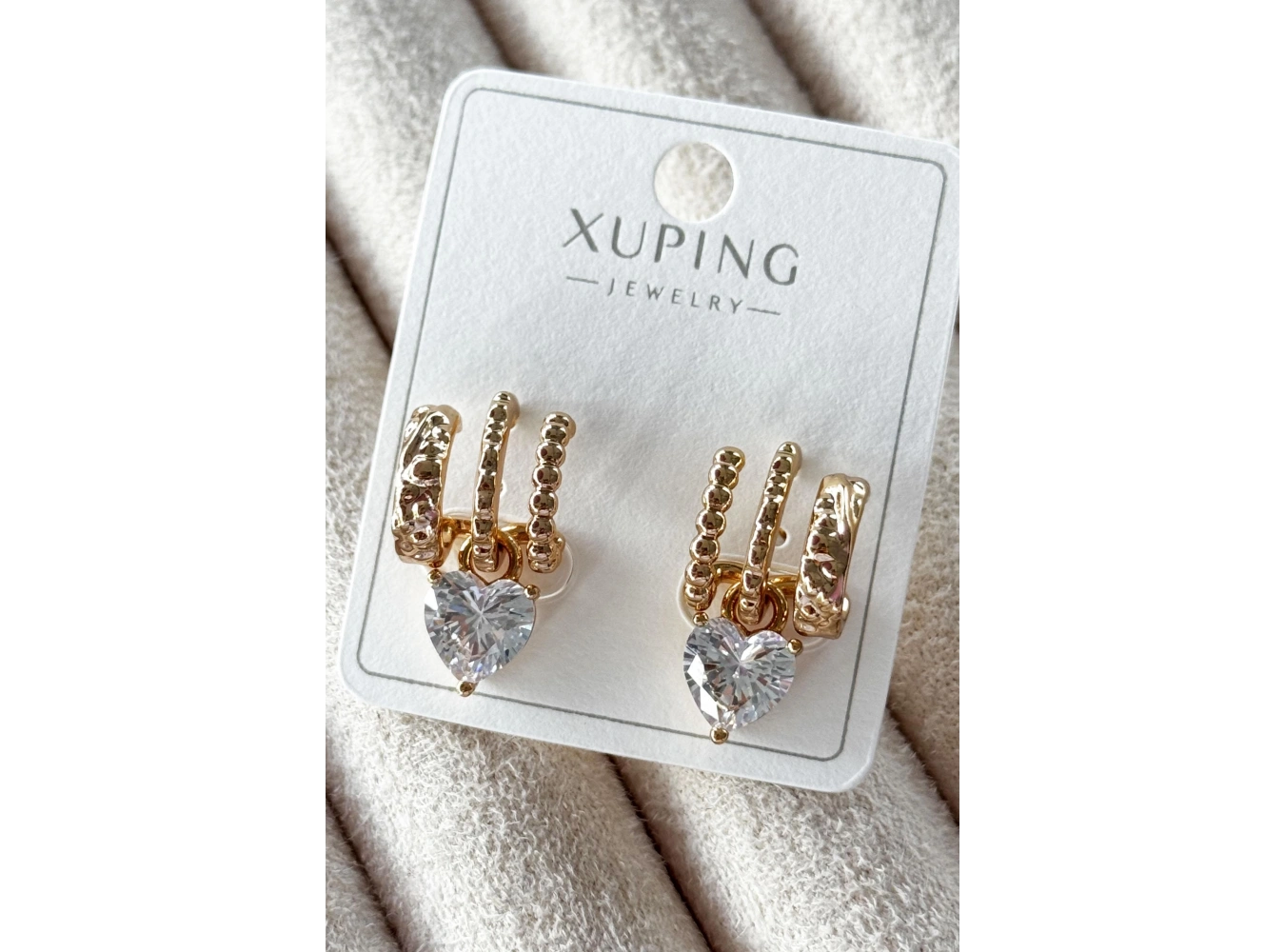 Altın Renk Kalp Figürlü Çelik Xuping VİP Küpe (Çift)