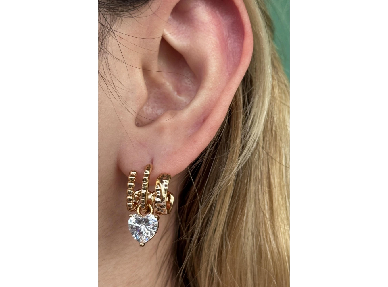 Altın Renk Kalp Figürlü Çelik Xuping VİP Küpe (Çift)