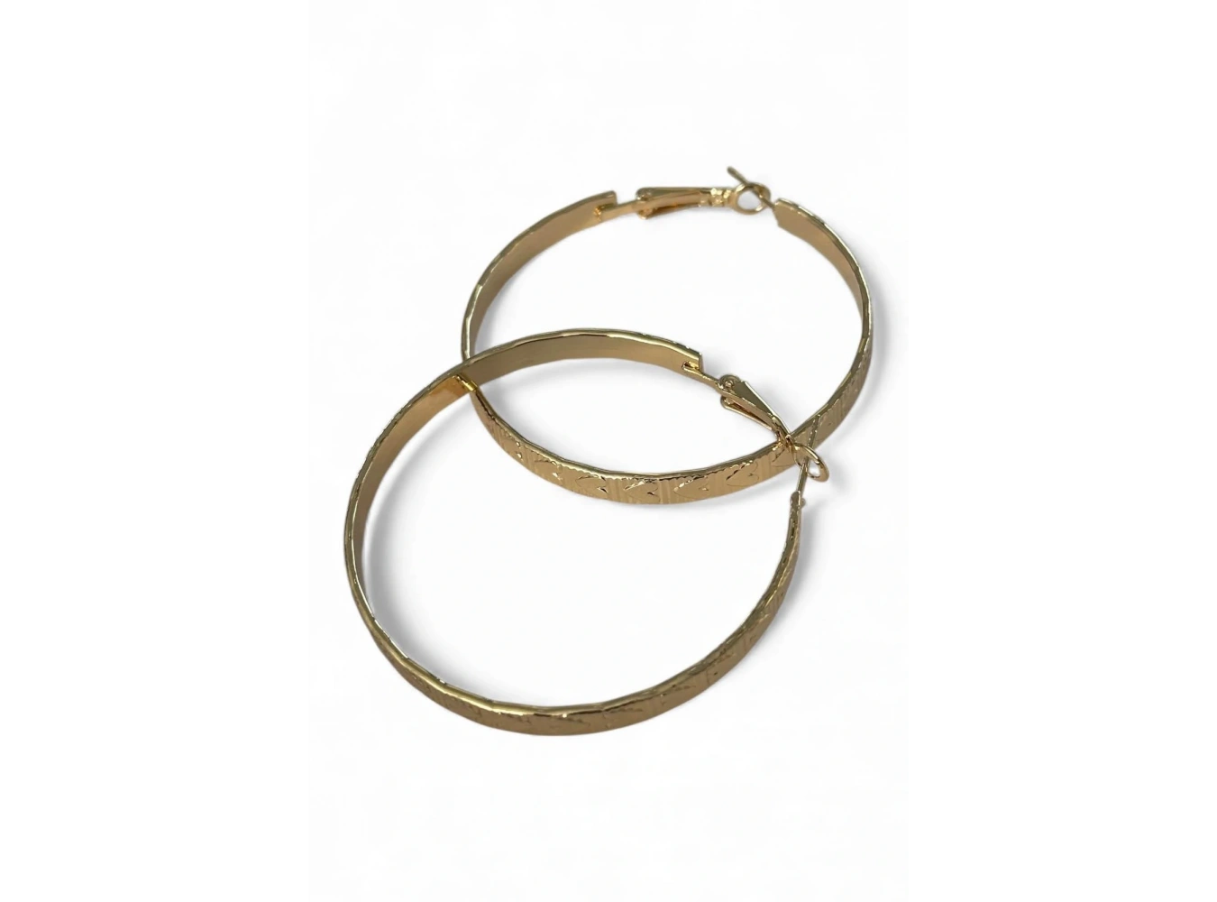 Altın Renk Kalp Figürlü Halka Küpe (Çift)