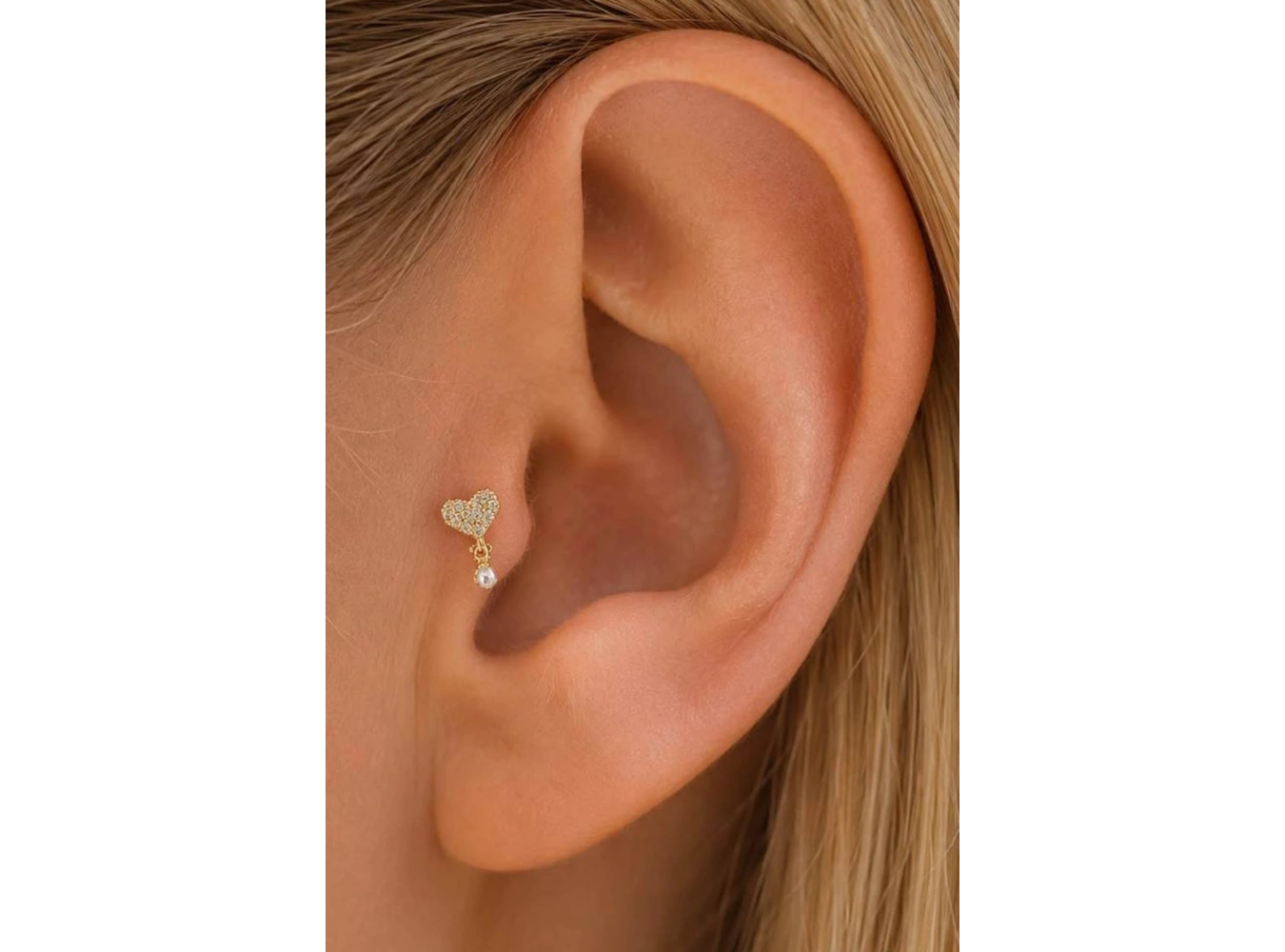 Altın   Renk Kalp Figürlü İnci Detaylı   Taşlı Cerrahi Çelik Tragus/Kıkırdak Küpe/Piercing (Tek)