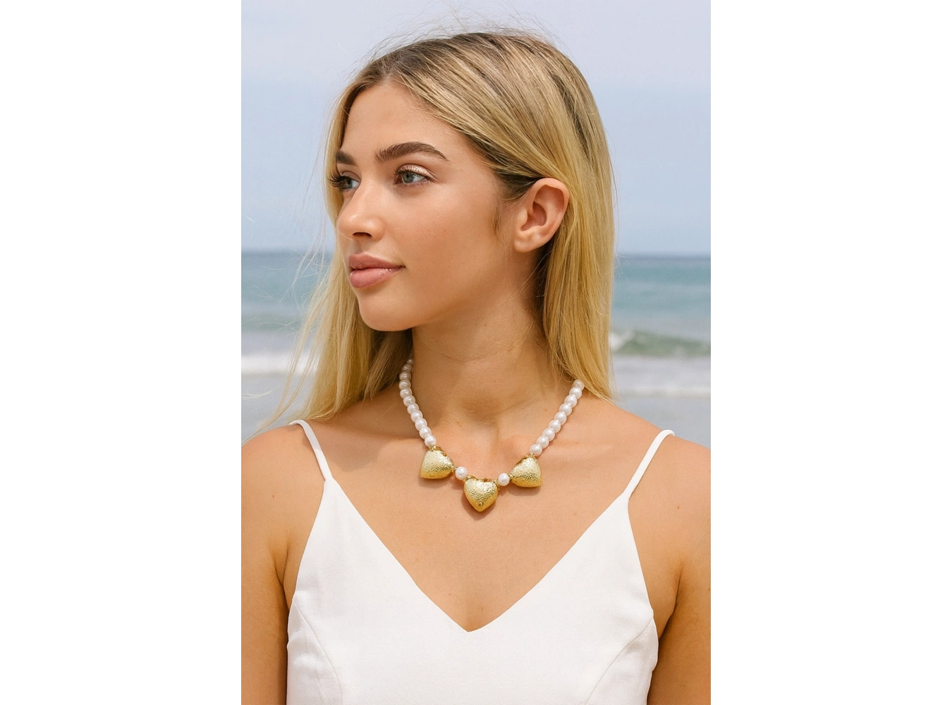 Altın Renk Kalp Figürlü İnci Detaylı YSX Kolye