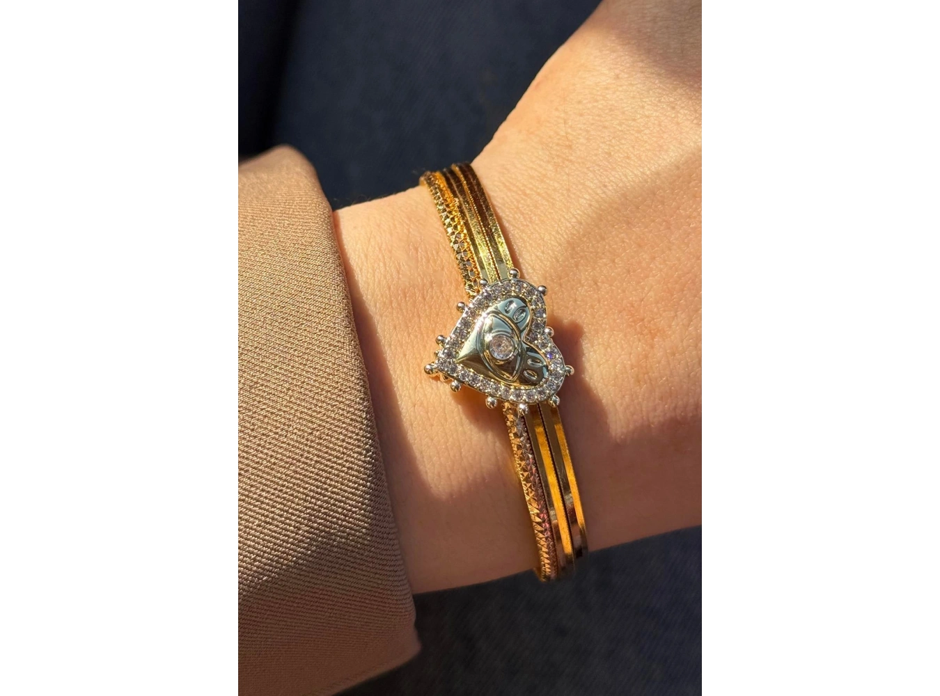 Altın Renk Kalp Figürlü Taş Detaylı Ajda Charm / Kolye/ Bileklik Ucu