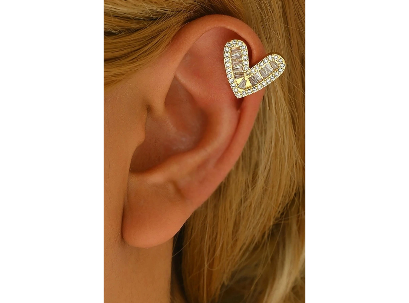 Altın Renk Kalp Figürlü Taş Detaylı Ear Cuff (Tek)