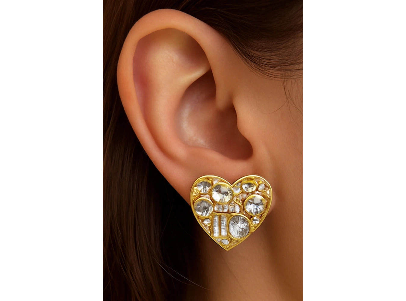 Altın Renk Kalp Figürlü Taş Detaylı Küpe (Çift)