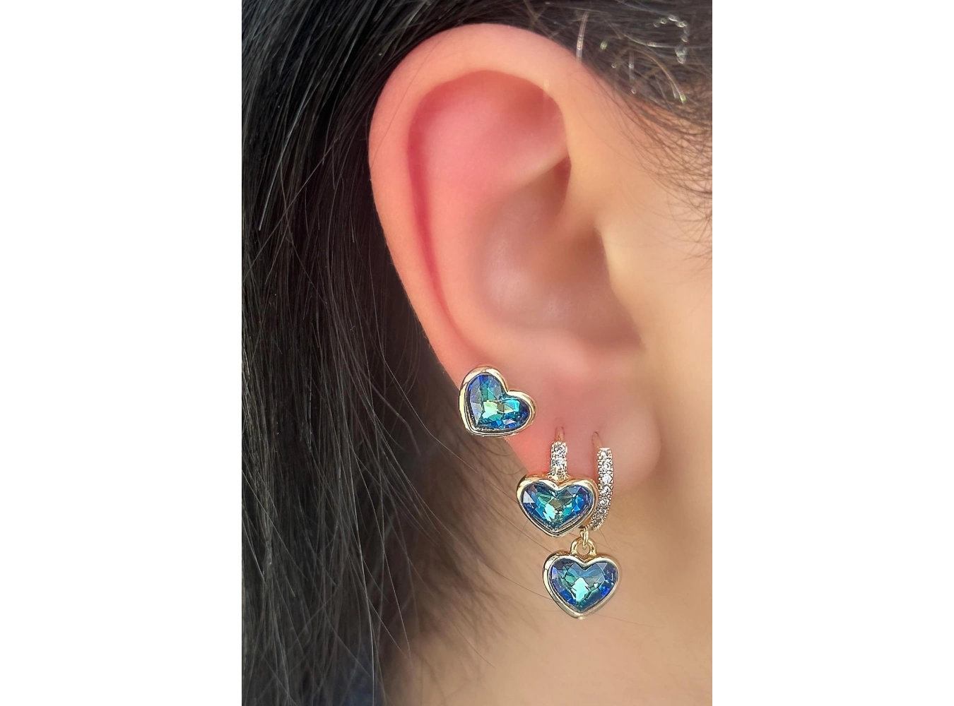 Altın Renk Kalp Figürlü Taş Detaylı VİP YSX Küpe Set