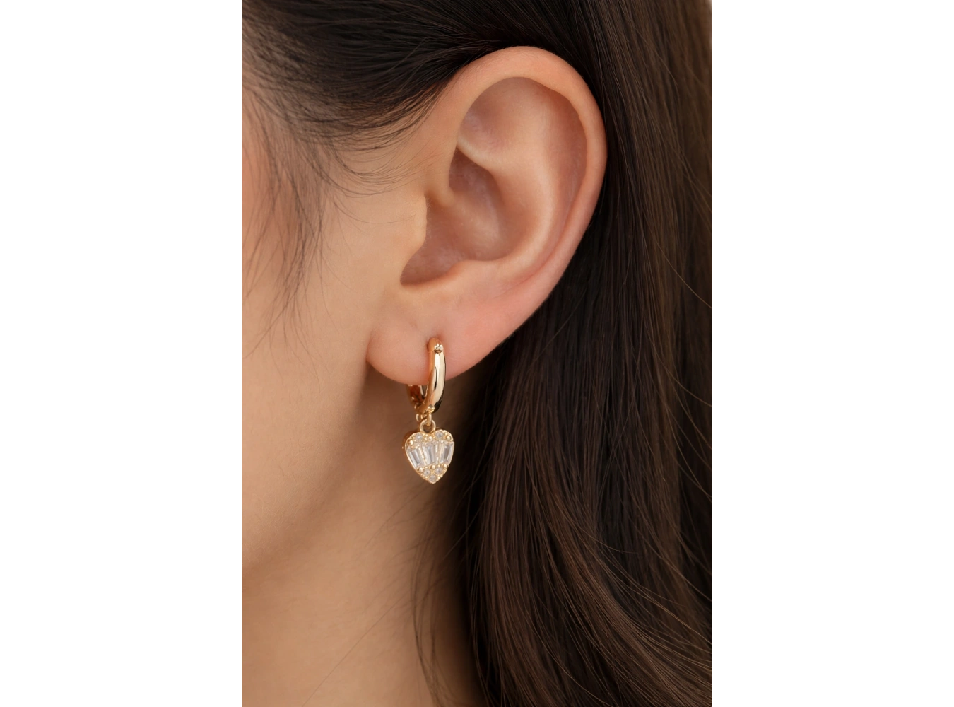 Altın Renk Kalp Figürlü Tx Taşlı Küpe (Çift)