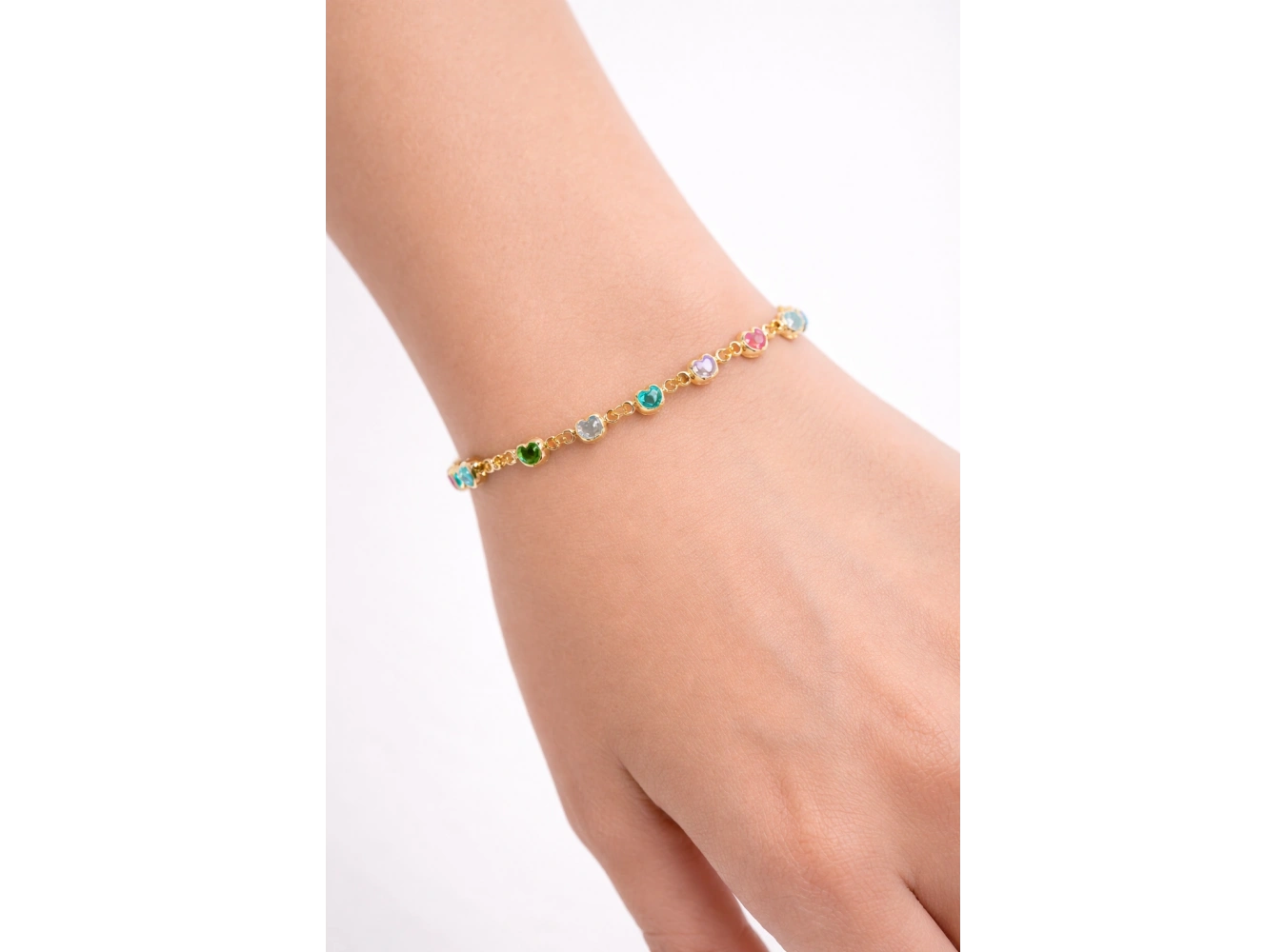 Altın Renk Kalp Figürlü Zincir Bileklik