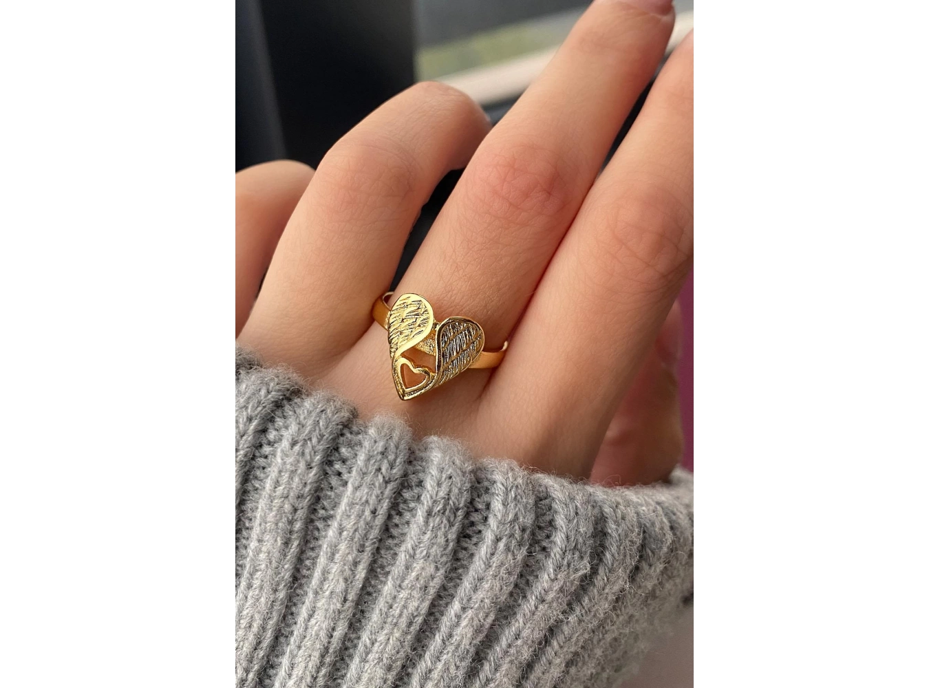 Altın Renk Kanat Figürlü Ayarlanabilir Yüzük