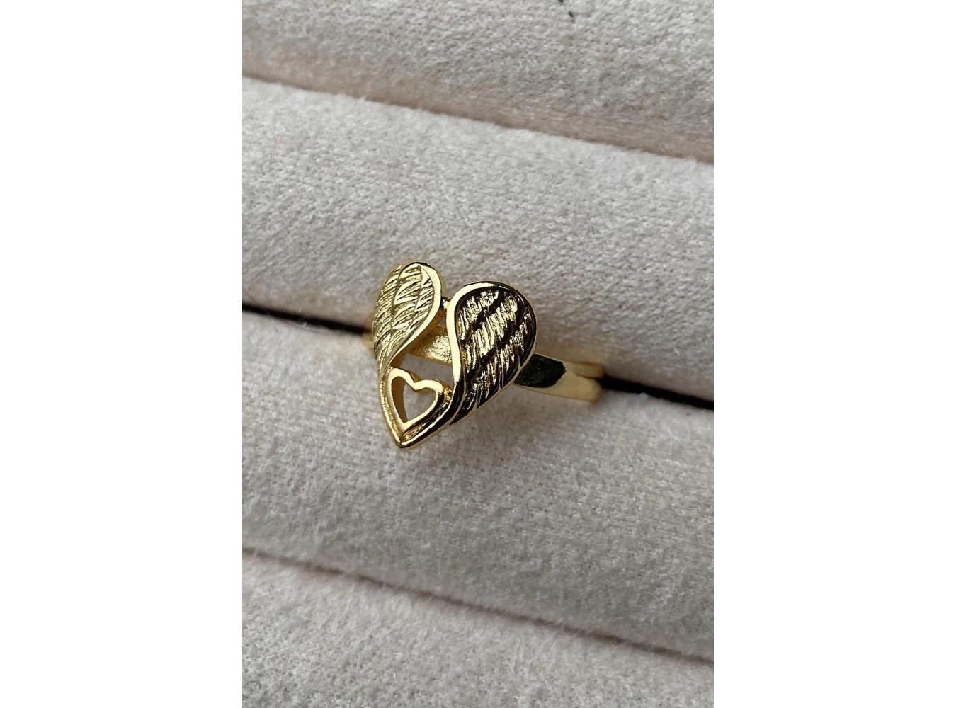 Altın Renk Kanat Figürlü Ayarlanabilir Yüzük