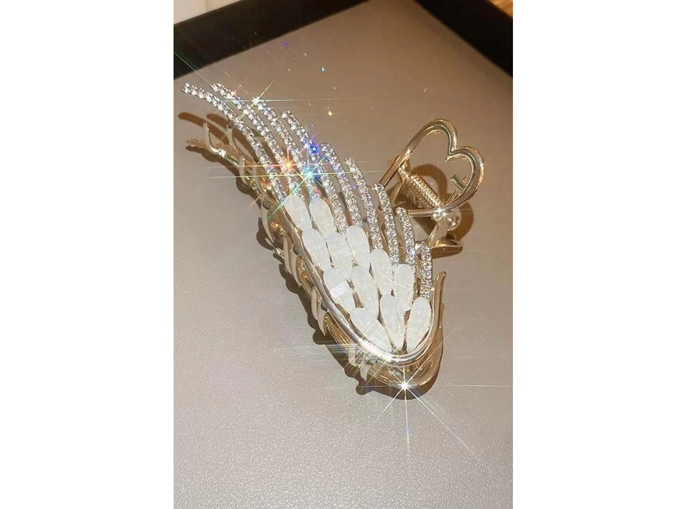 Altın Renk Kanat Figürlü Metal Mandal Toka