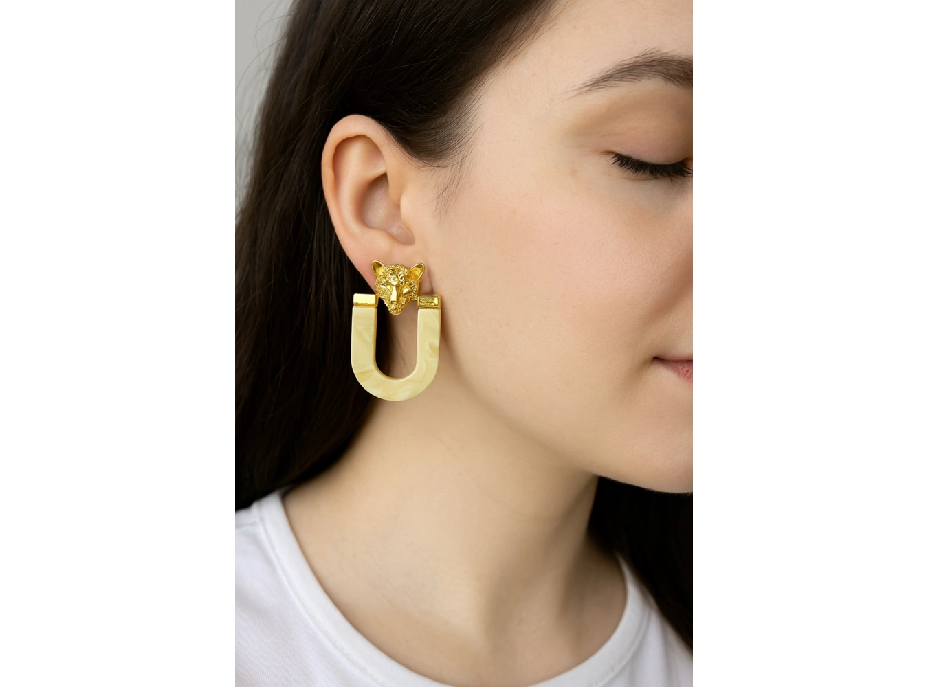 Altın Renk Kaplan Figürlü Küpe (Çift)