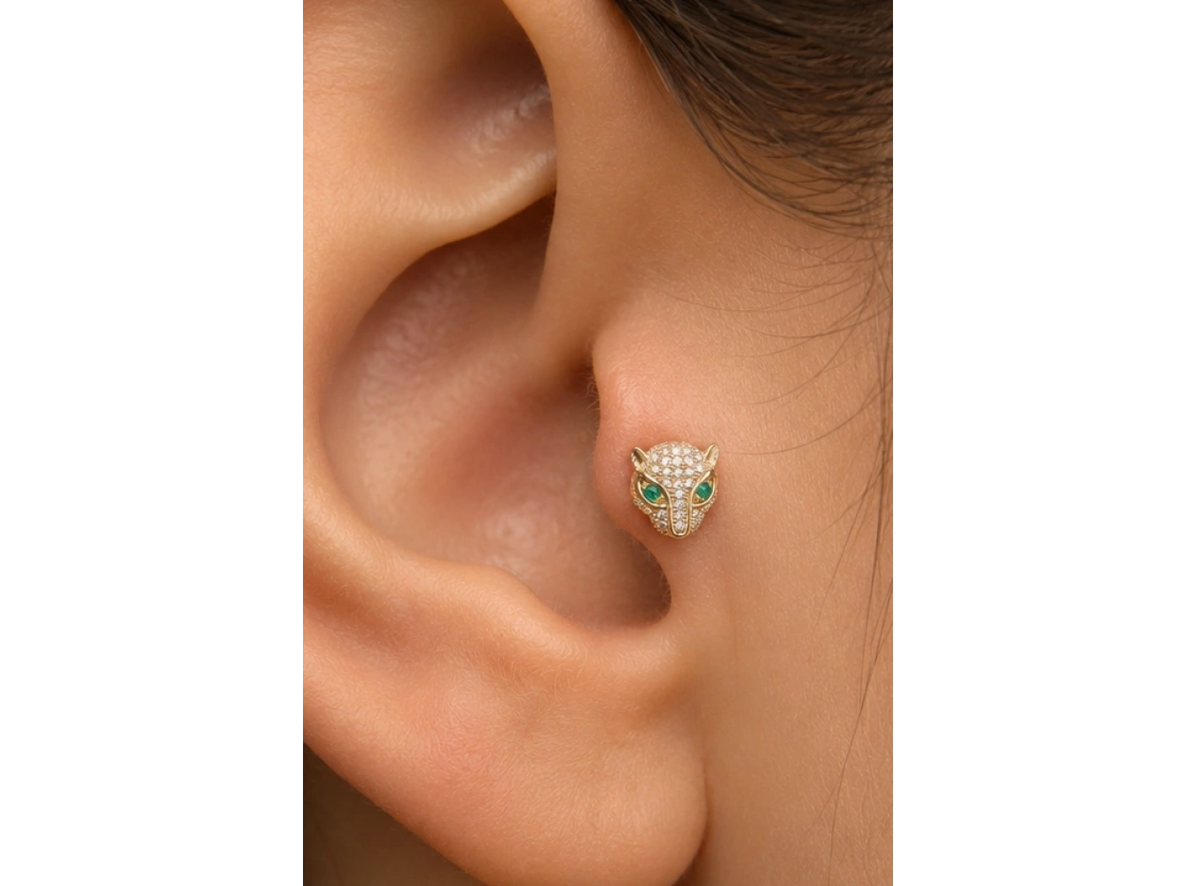 Altın Renk Kaplan Figürlü  Taşlı Cerrahi Çelik Tragus/Kıkırdak Küpe/Piercing (Tek)