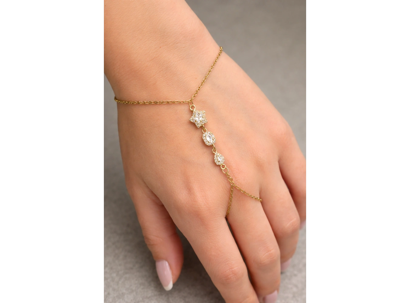 Altın Renk Karışık Figürlü Çelik Şahmeran