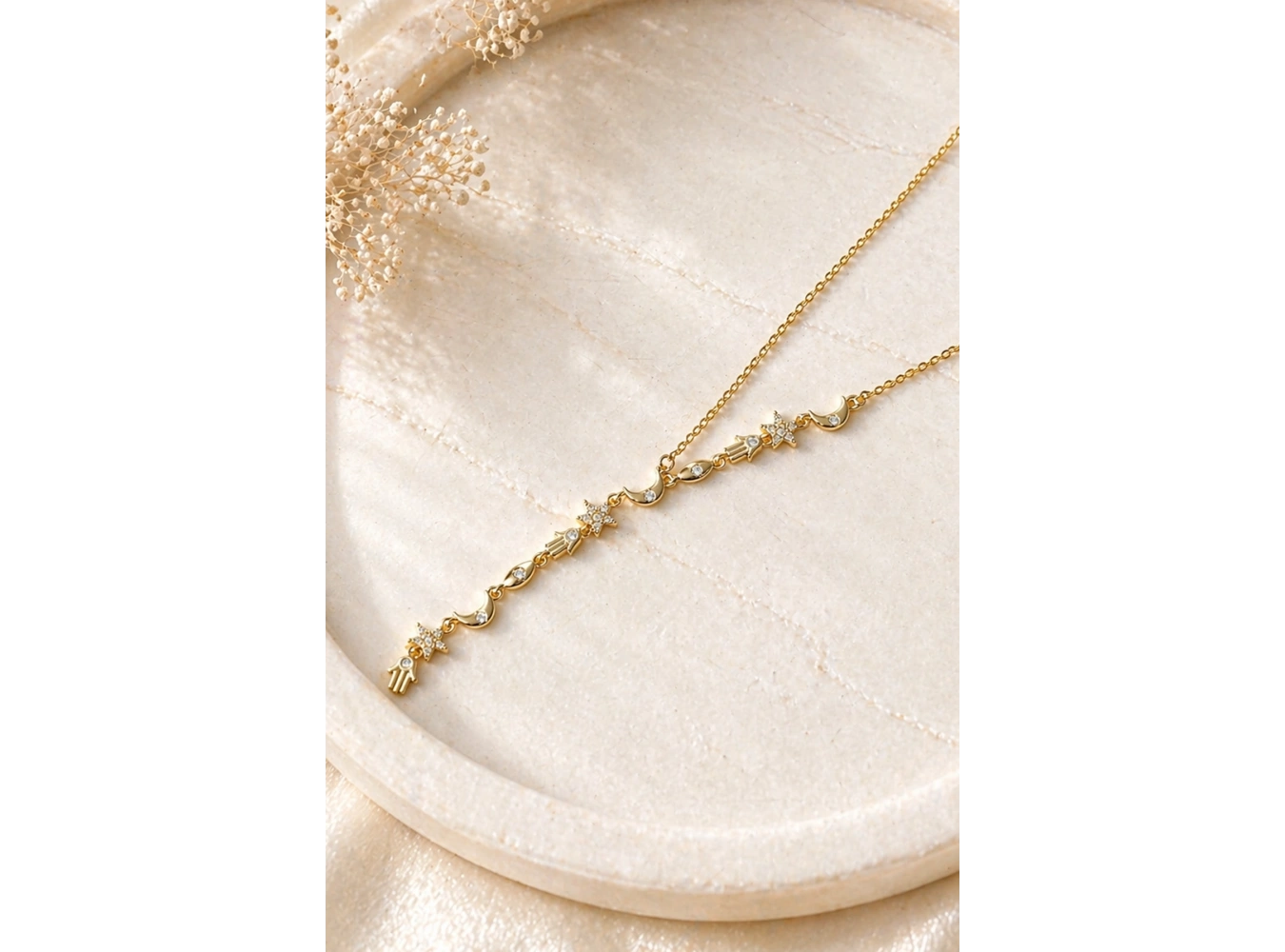 Altın Renk Karışık Figürlü Çelik Y Kolye