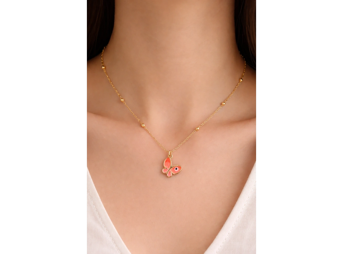 Altın Renk Kelebek Figürlü Çelik Kolye