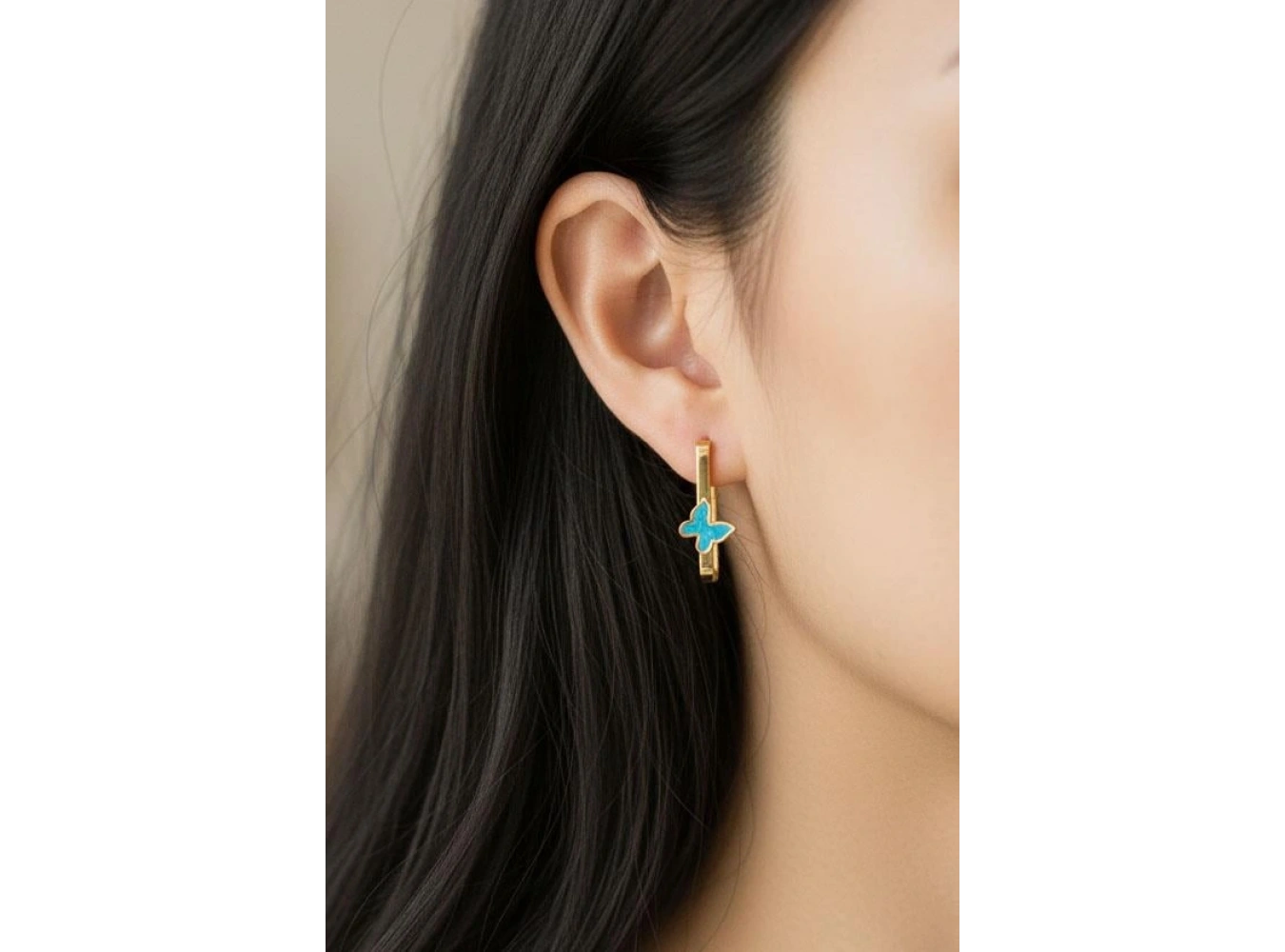 Altın Renk Kelebek Figürlü Çelik Küpe (Çift)