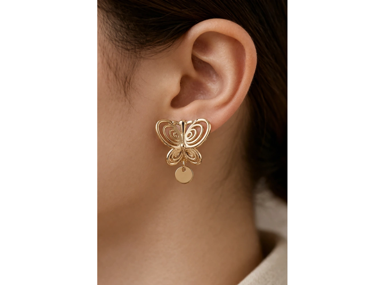 Altın Renk Kelebek Figürlü Füsun Küpe (Çift)