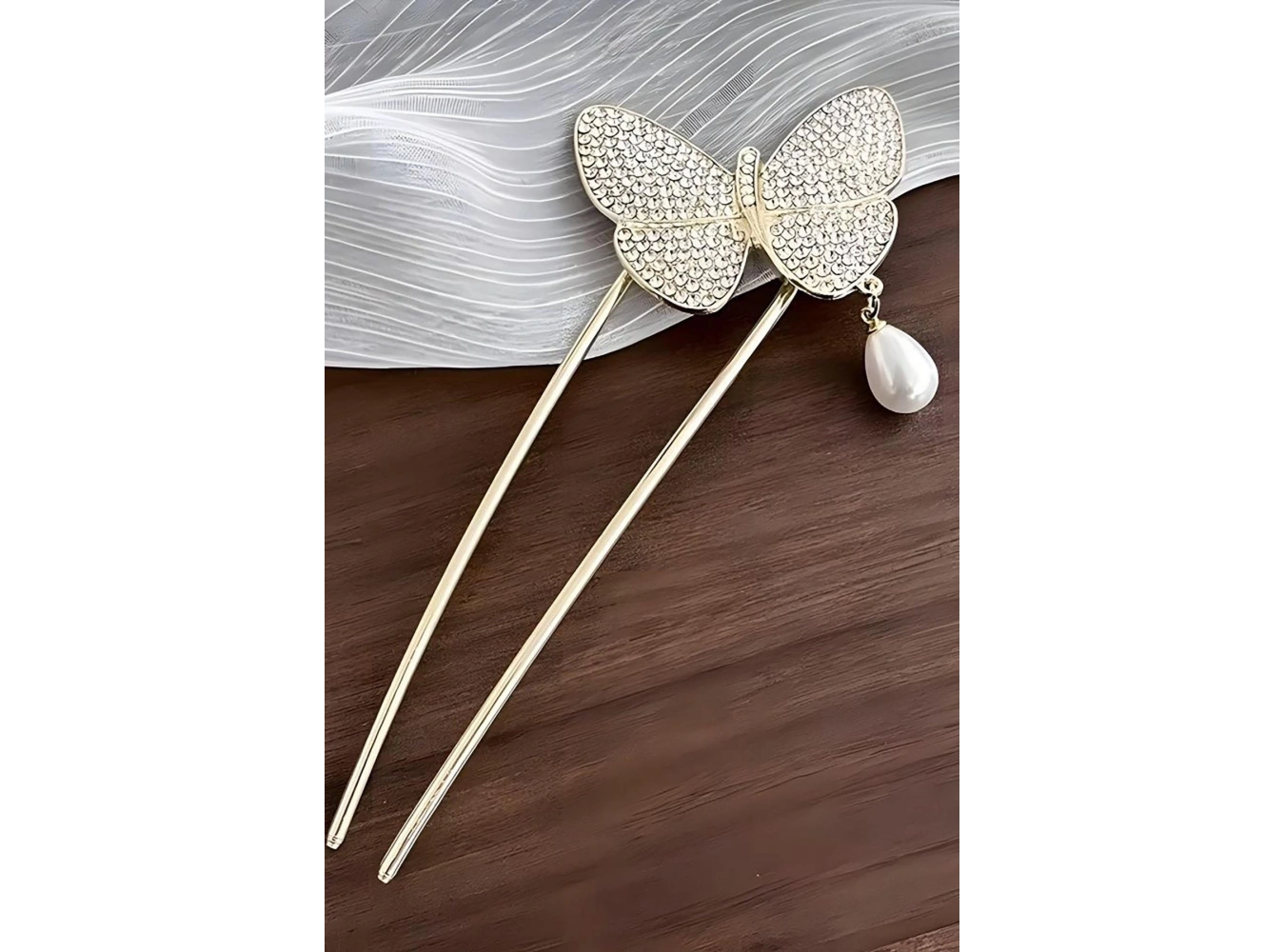 Altın Renk Kelebek Figürlü İnci Detaylı Metal Topuz Tokası/ Kalemi
