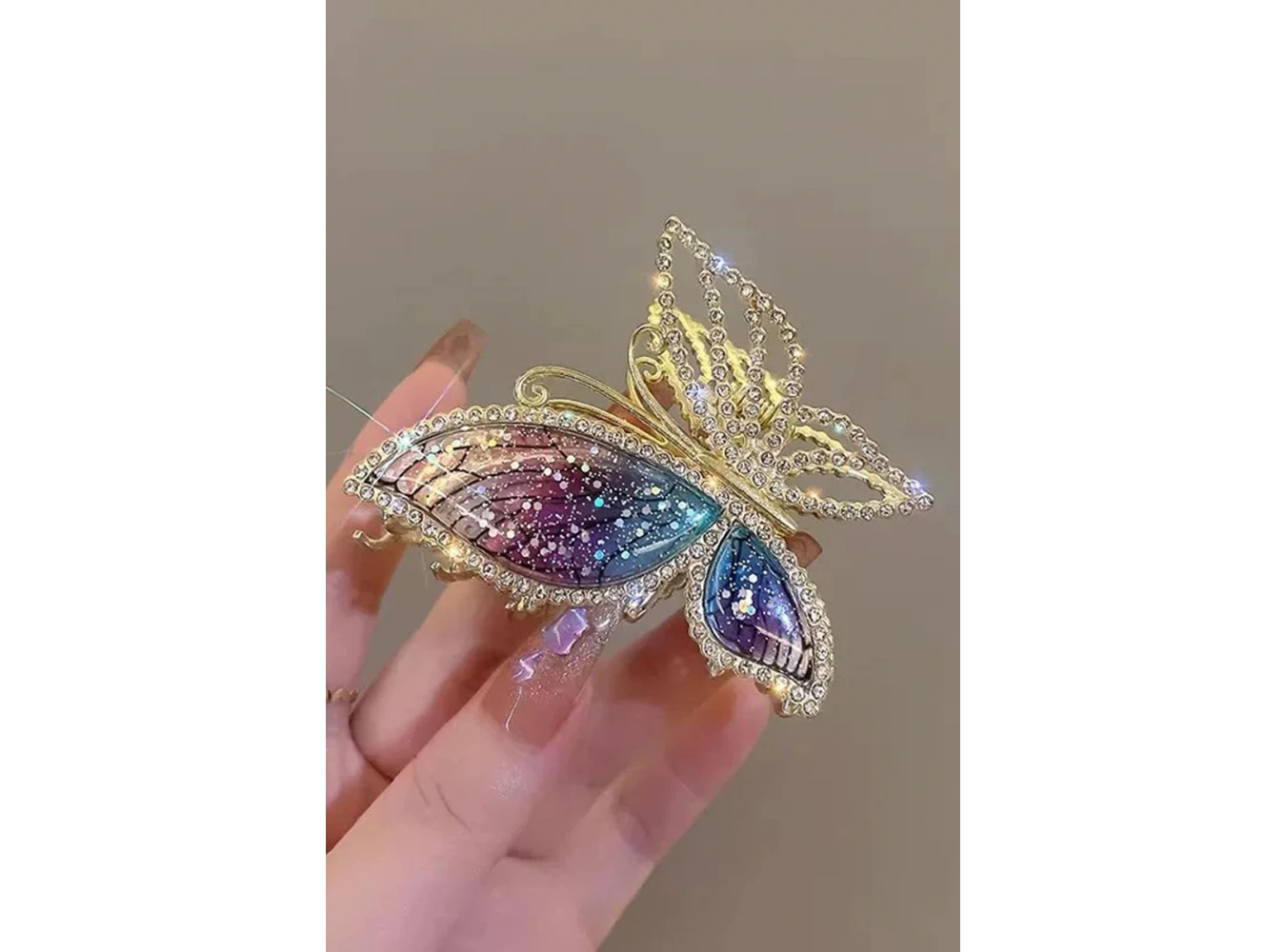 Altın Renk Kelebek Figürlü Taş Detaylı Metal Mandal Toka