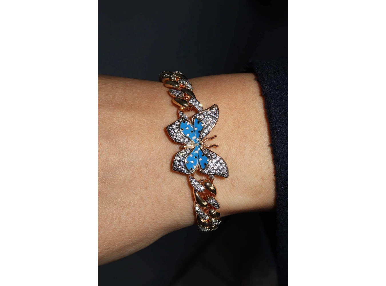 Altın Renk Kelebek Figürlü Taş Detaylı VİP YSX Bileklik