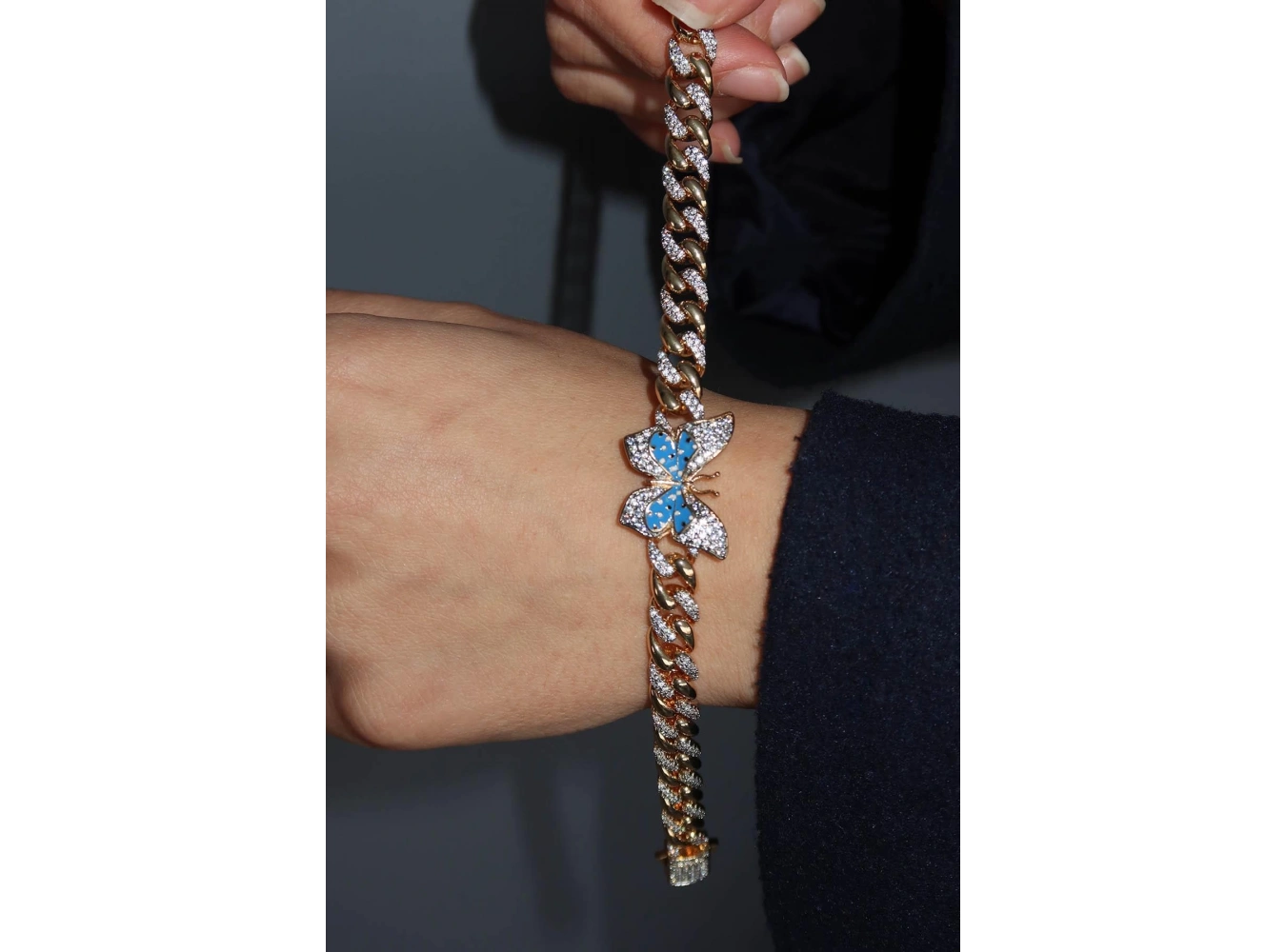 Altın Renk Kelebek Figürlü Taş Detaylı VİP YSX Bileklik