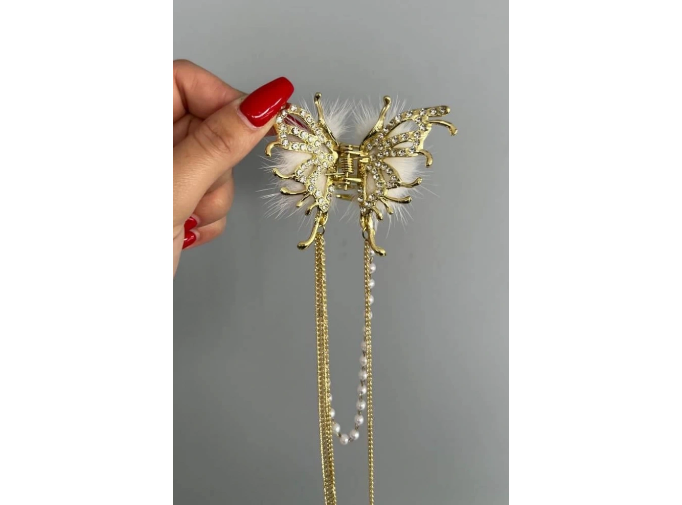 Altın Renk Kelebek Figürlü Taş Ve İnci Detaylı Metal Mandal Toka