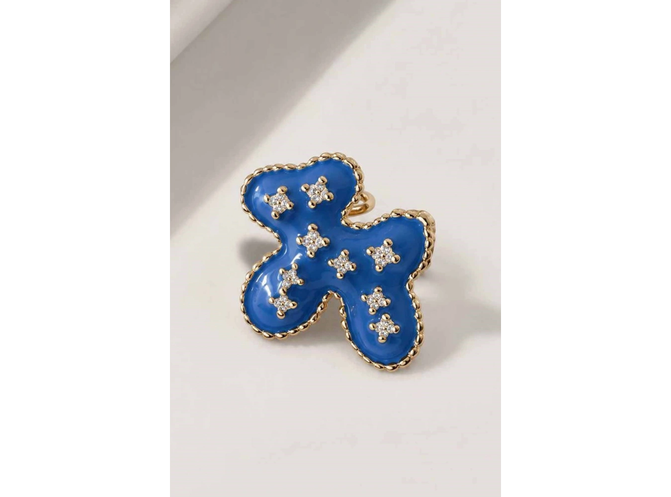 Altın Renk Köpek Figürlü Taş Detaylı 14K Altın Kaplama TX Ear Cuff (Tek)