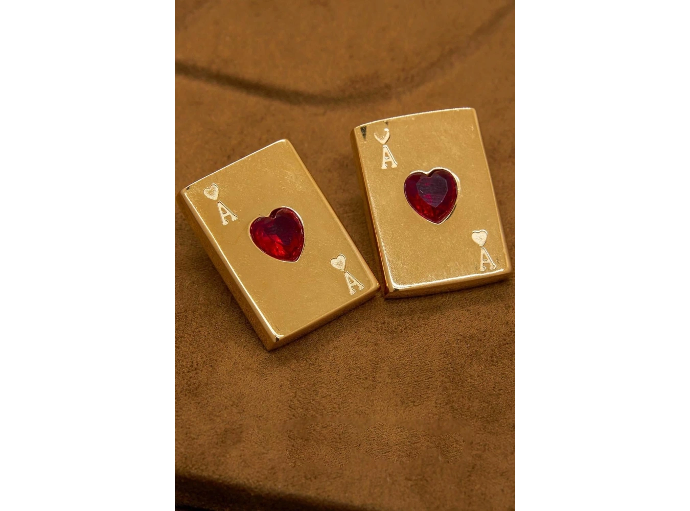 Altın Renk Kupa As Metal küpe (Çift)