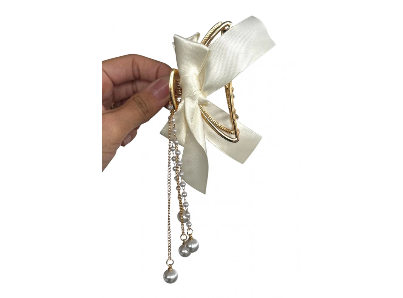 Altın Renk Kurdele Figürlü Sallantılı Metal Mandal Toka