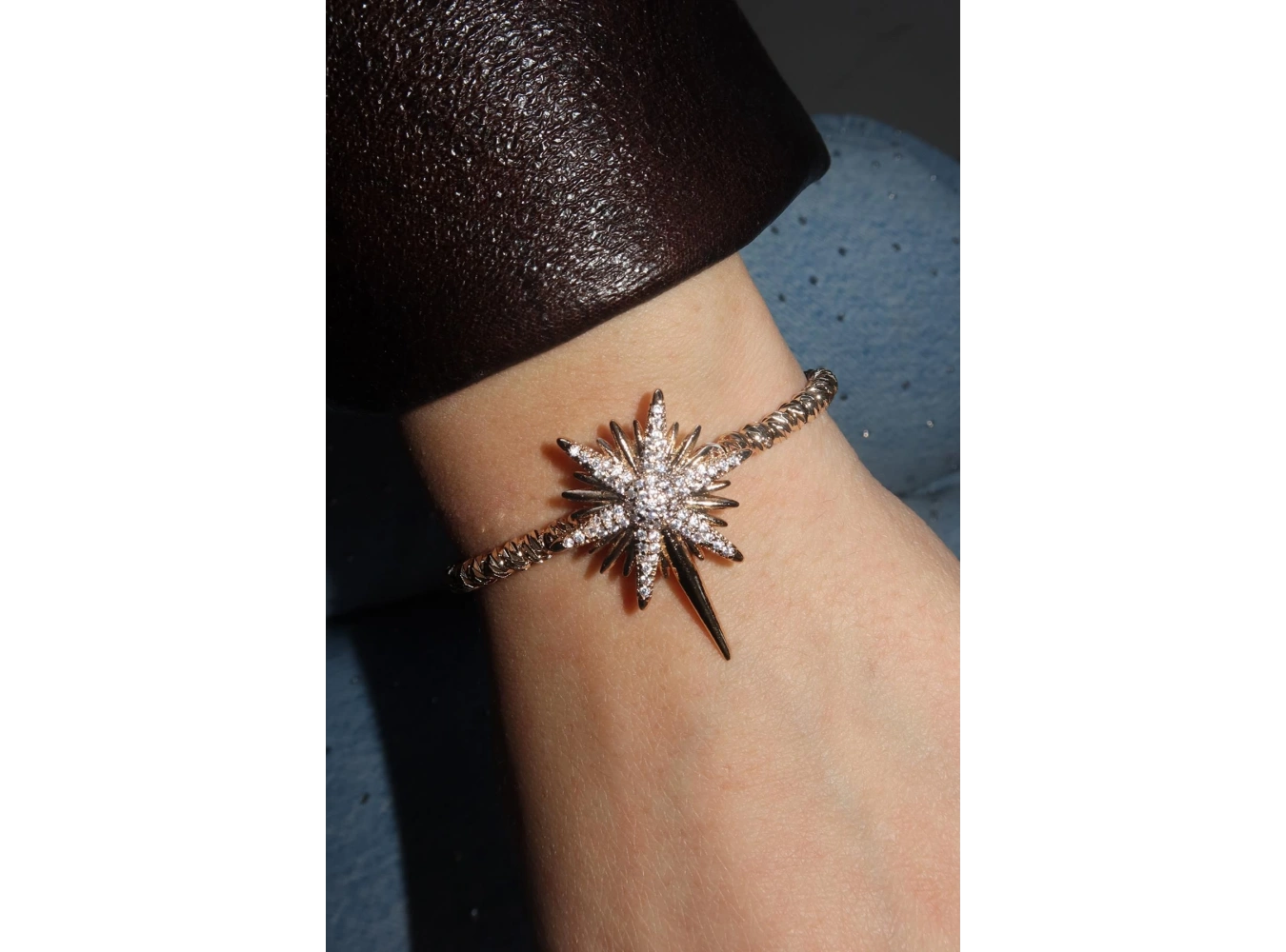 Altın Renk Kutup Yıldızı Figürlü VİP YSX Kelepçe Bileklik