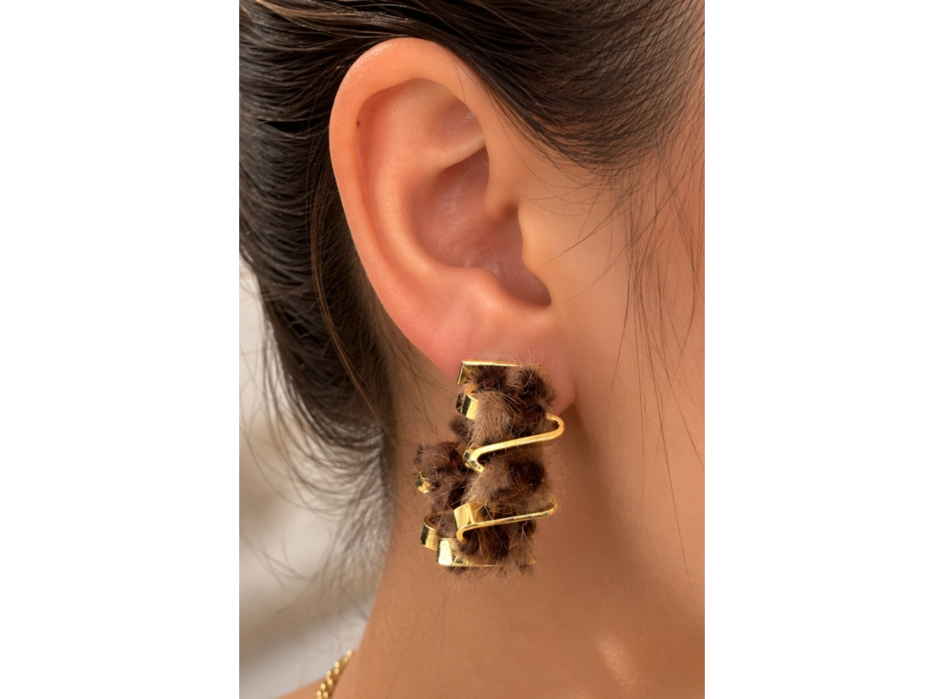 Altın  Renk Leopar Detaylı 14K Altın Kaplama Halka Küpe (Çift)