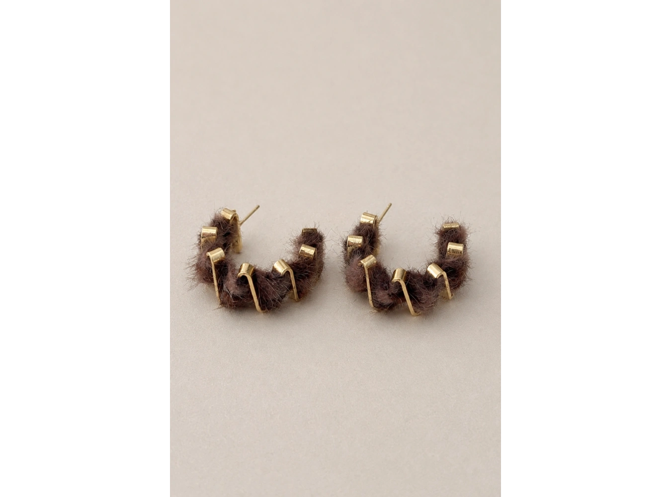 Altın  Renk Leopar Detaylı 14K Altın Kaplama Halka Küpe (Çift)