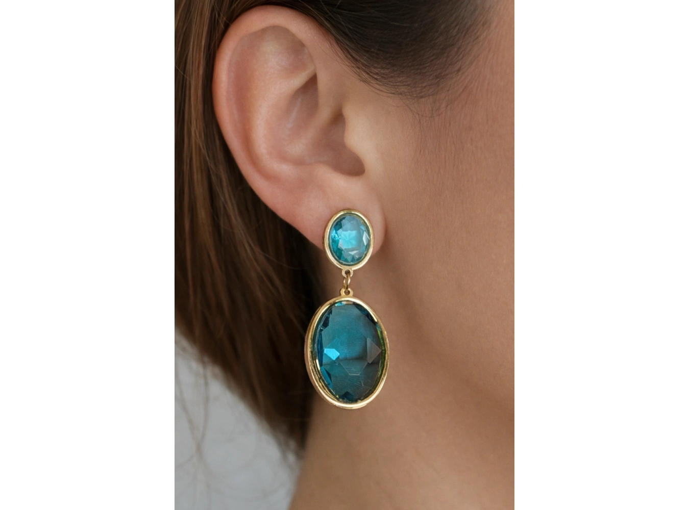 Altın Renk Mavi Taş Detaylı Çelik Küpe (Çift)