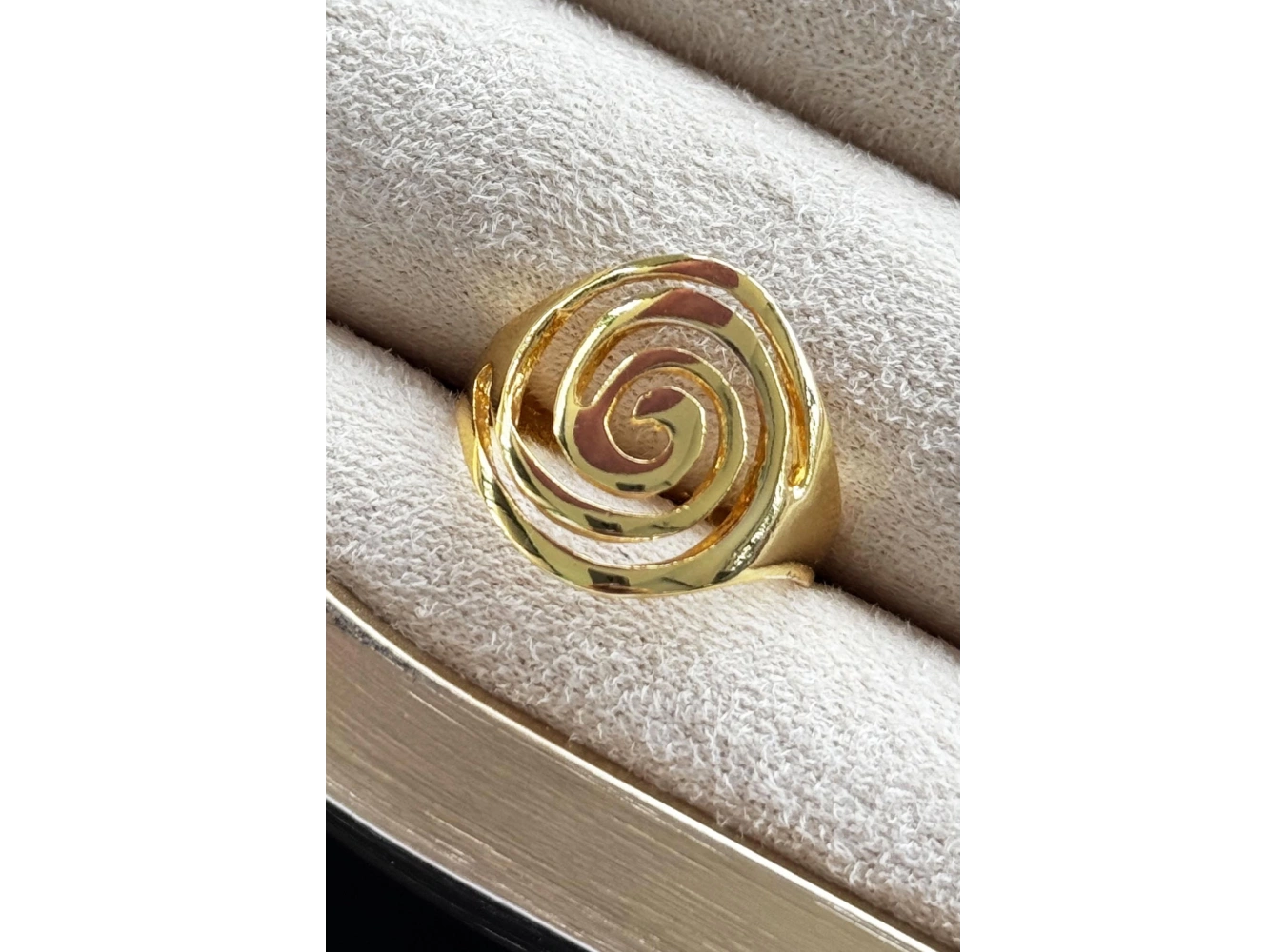 Altın Renk Metal Ayarlanabilir Yüzük