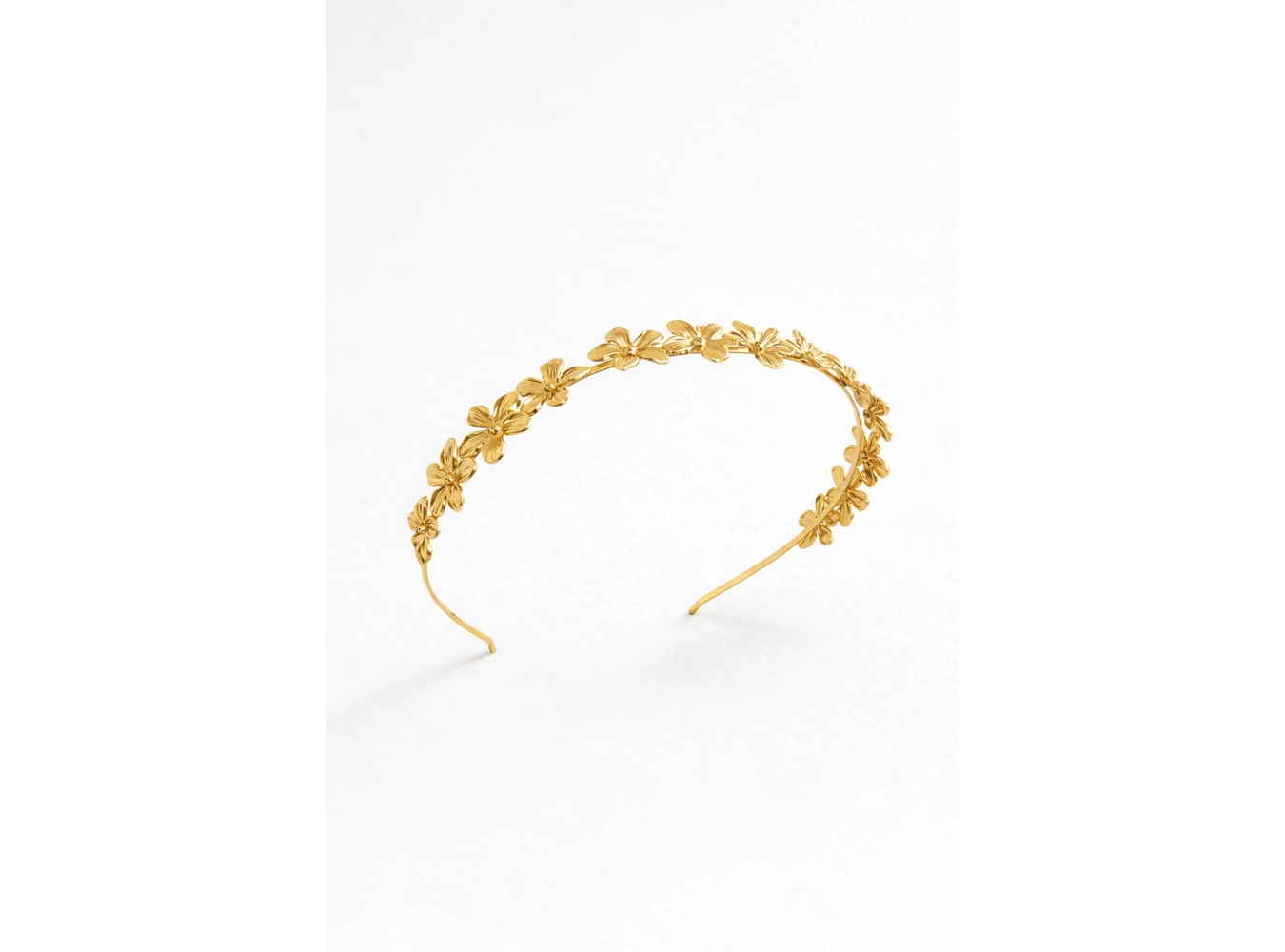 Altın Renk Metal Çiçek Figürlü Taç