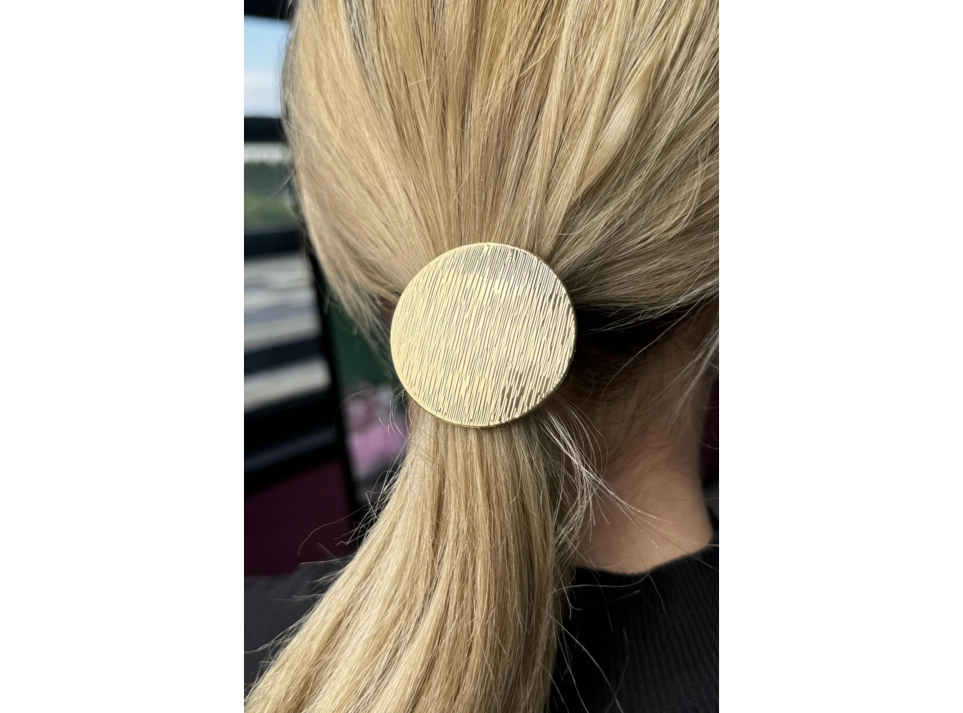 Altın Renk Metal Detaylı Lastik Toka